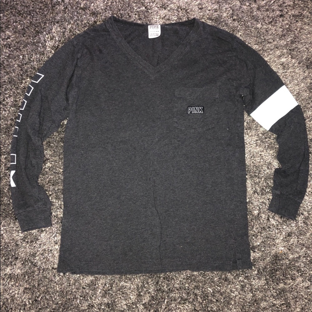 V-neck pink long sleeve tee